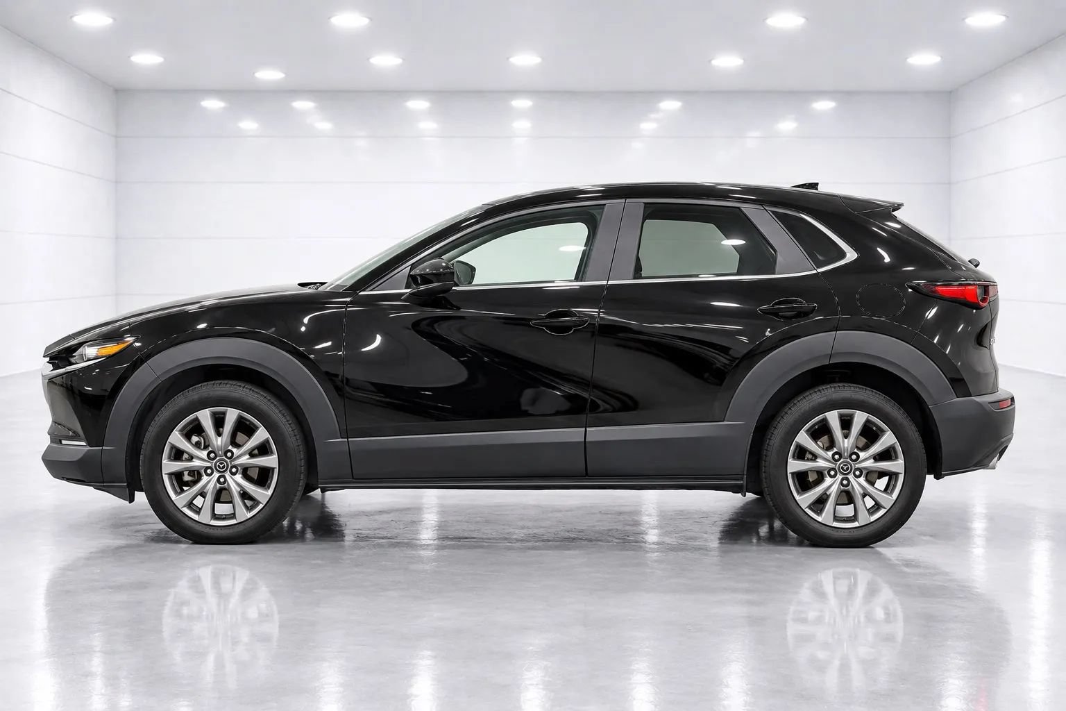 Used 2021 MAZDA CX-30 FWD 2.5 S image 2