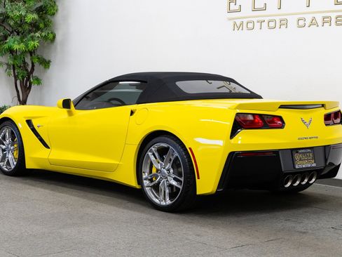 Used 2016 Chevrolet Corvette Stingray Convertible w/ 3LT Preferred Equipment Group image 21