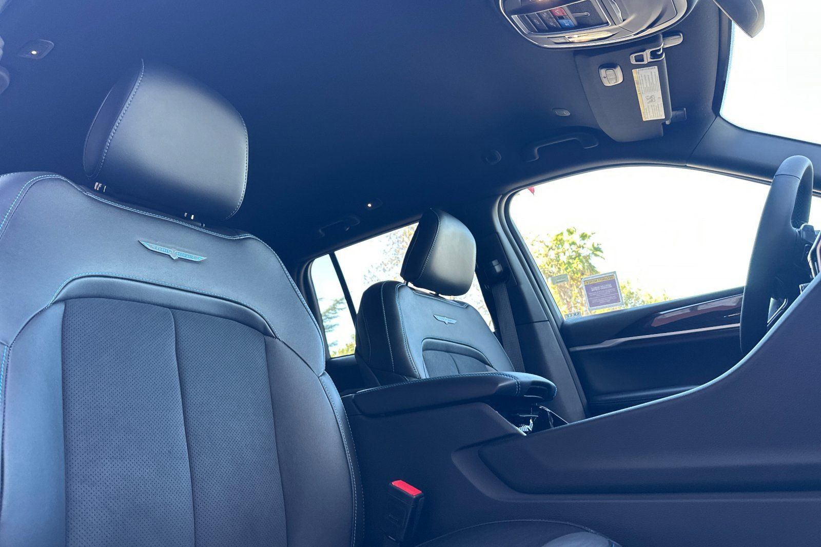 New 2023 Jeep Grand Cherokee Trailhawk AWD/4WD image 16