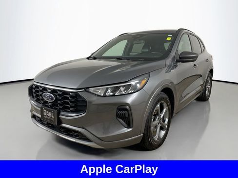 Used 2023 Ford Escape ST-Line image 3