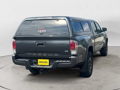 Used 2021 Toyota Tacoma TRD Off-Road w/ TRD Premium Off Road Package AWD/4WD image 5