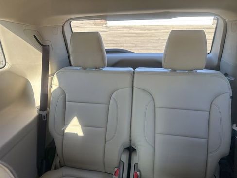 Used 2017 GMC Acadia Denali w/ Technology Package image 11