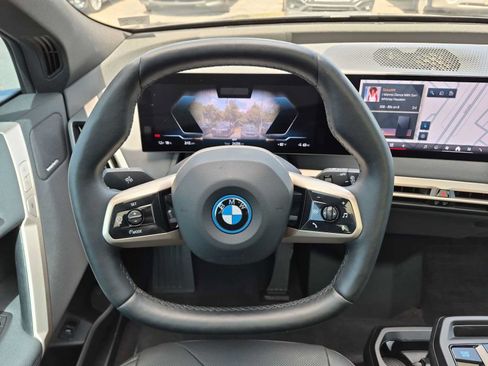 Used 2025 BMW iX xDrive50 AWD/4WD image 24