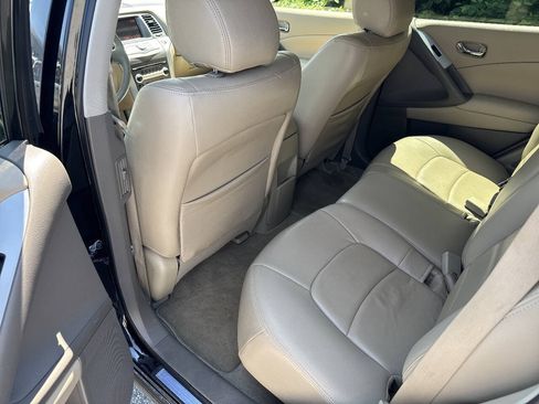 Used 2014 Nissan Murano S FWD image 11