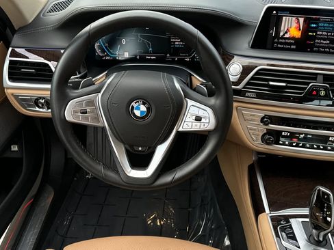 Used 2020 BMW 745e xDrive image 15