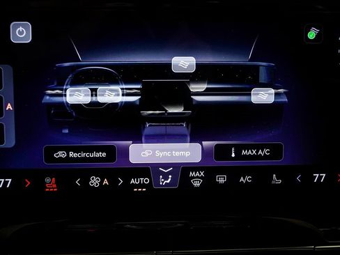 Used 2024 Lincoln Nautilus Premier w/ Equipment Group 102A image 26