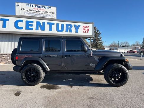 Used 2018 Jeep Wrangler Unlimited Sport image 14