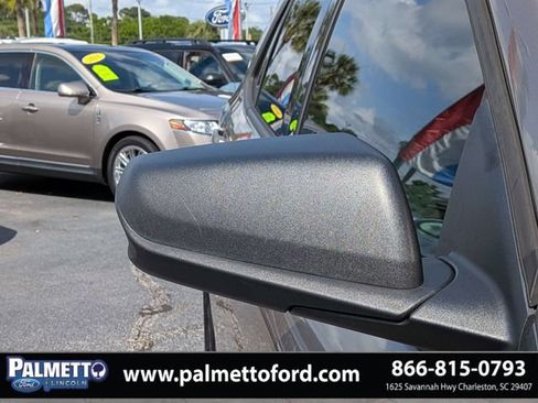Used 2018 Chevrolet Equinox LS AWD/4WD image 11