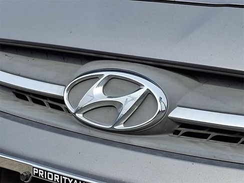 Used 2017 Hyundai Accent SE image 28