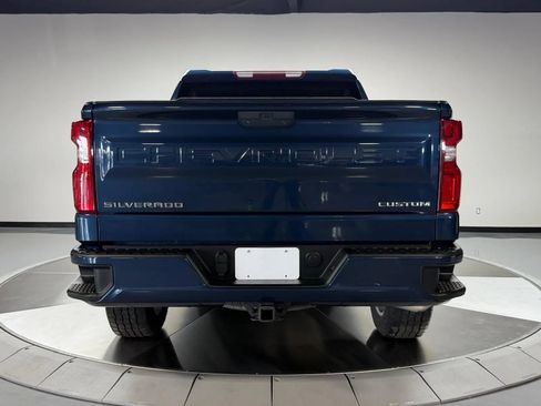 Used 2022 Chevrolet Silverado 1500 Custom AWD/4WD image 5