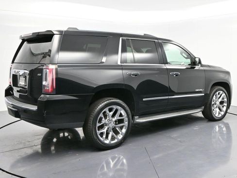 Used 2017 GMC Yukon Denali w/ Open Road Package AWD/4WD image 7