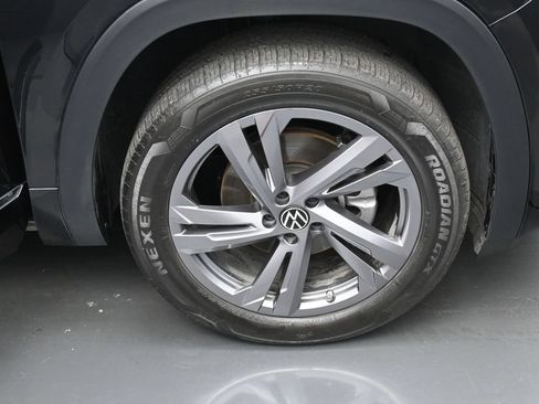 Used 2024 Volkswagen Atlas Cross Sport SEL R-Line AWD/4WD image 41