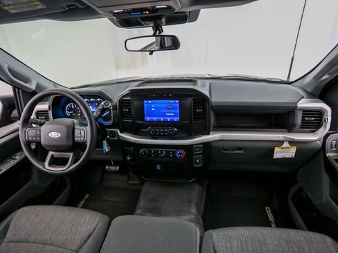 Used 2022 Ford F150 XL RWD image 12