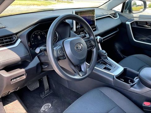 Used 2025 Toyota RAV4 LE AWD/4WD image 13