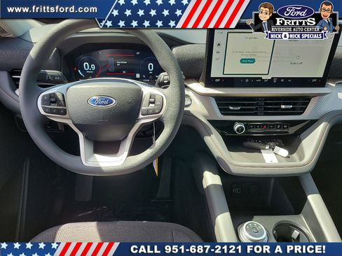 New 2026 Ford Explorer Active RWD image 4