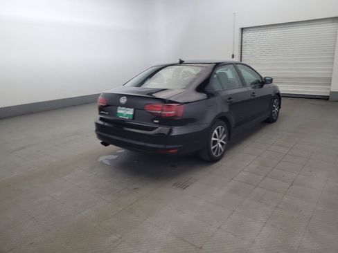 Used 2016 Volkswagen Jetta SE FWD image 9