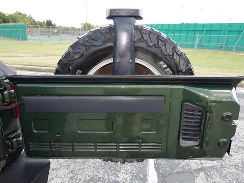 Used 2007 Jeep Wrangler Unlimited Sahara AWD/4WD image 27