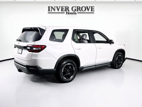 Used 2025 Honda Pilot EX-L image 5