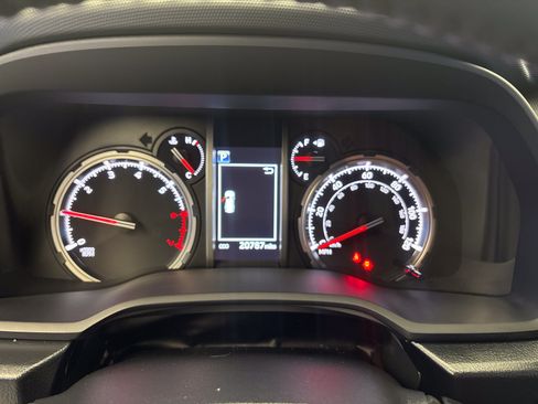 Used 2024 Toyota 4Runner TRD Pro AWD/4WD image 17