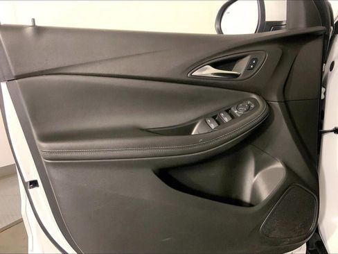 Used 2024 Buick Encore GX Preferred FWD image 24