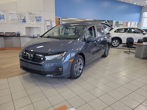 New 2026 Honda Odyssey Touring image 1