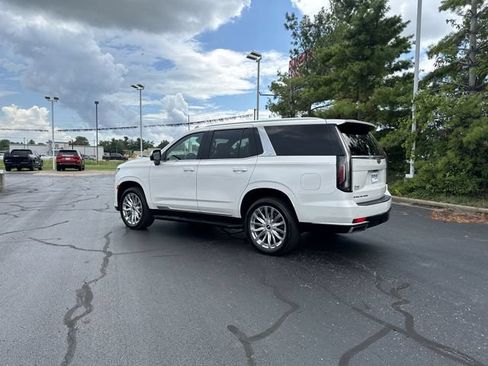 Certified 2021 Cadillac Escalade Premium Luxury AWD/4WD image 3