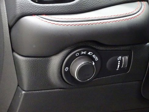 Used 2024 Dodge Durango GT image 19