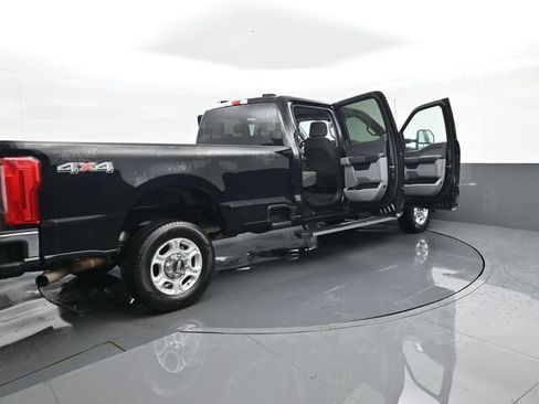 Used 2025 Ford F250 XLT AWD/4WD image 28