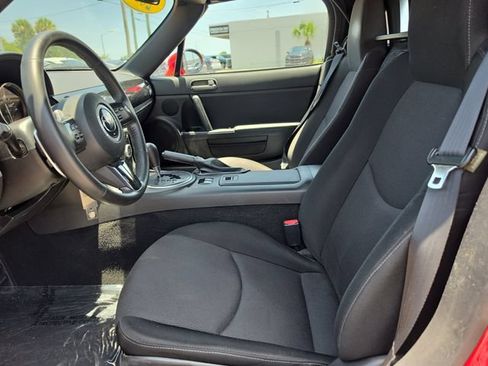 Used 2015 MAZDA MX-5 Miata Sport RWD image 12