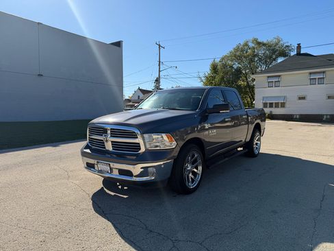 Used 2018 RAM 1500 Lone Star image 3