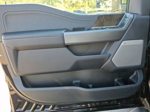 Used 2025 Ford F350 Lariat w/ Camper Package AWD/4WD image 12