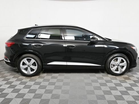 Used 2024 Audi Q4 e-tron Premium image 2