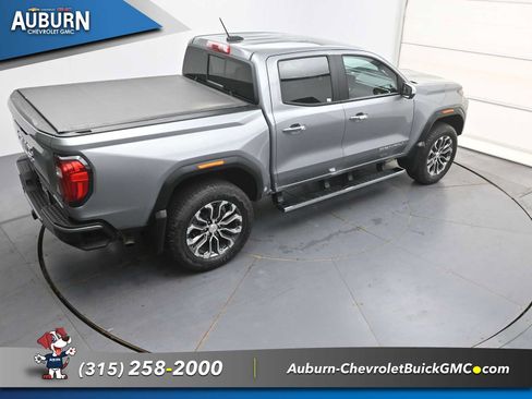 Used 2023 GMC Canyon Denali AWD/4WD image 32