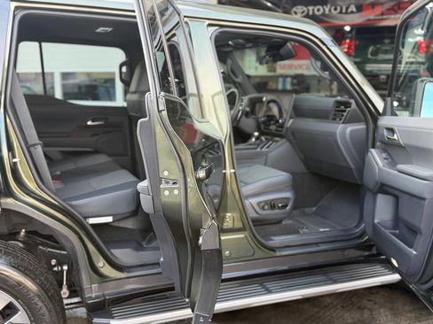 Used 2024 Lexus GX 550 w/ Accessory Package (Z1) AWD/4WD image 80