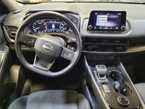 Used 2025 Nissan Rogue SV AWD/4WD image 22
