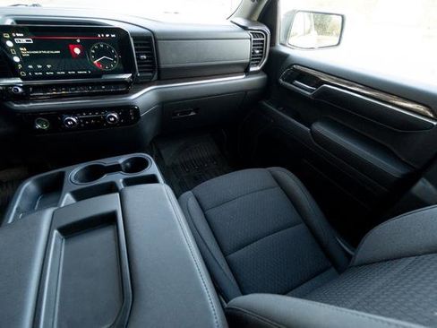 Used 2022 GMC Sierra 1500 Elevation image 21