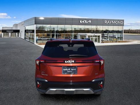 Certified 2024 Kia Seltos S AWD/4WD image 4