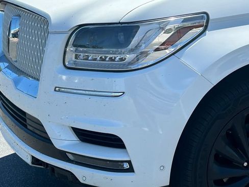 Used 2020 Lincoln Navigator Reserve w/ Equipment Group 208A Reserve AWD/4WD image 10