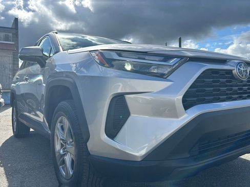 Used 2024 Toyota RAV4 XLE AWD/4WD image 33