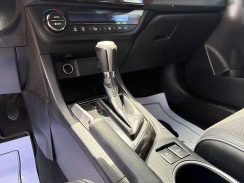 Used 2015 Toyota Corolla S FWD image 12