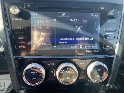 Used 2017 Subaru Forester 2.5i Touring image 13