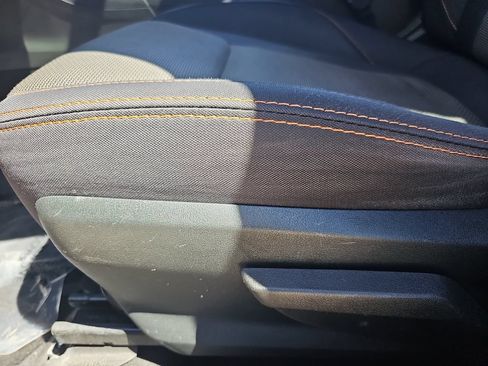 Used 2018 Subaru Crosstrek 2.0i Premium w/ Moonroof Package AWD/4WD image 28