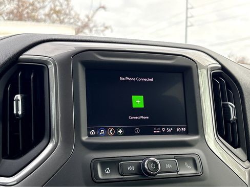 Used 2024 Chevrolet Silverado 1500 Custom image 10