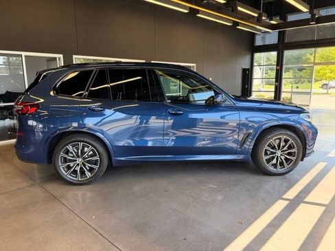 Used 2022 BMW X5 M50i w/ Climate Comfort Package AWD/4WD image 6
