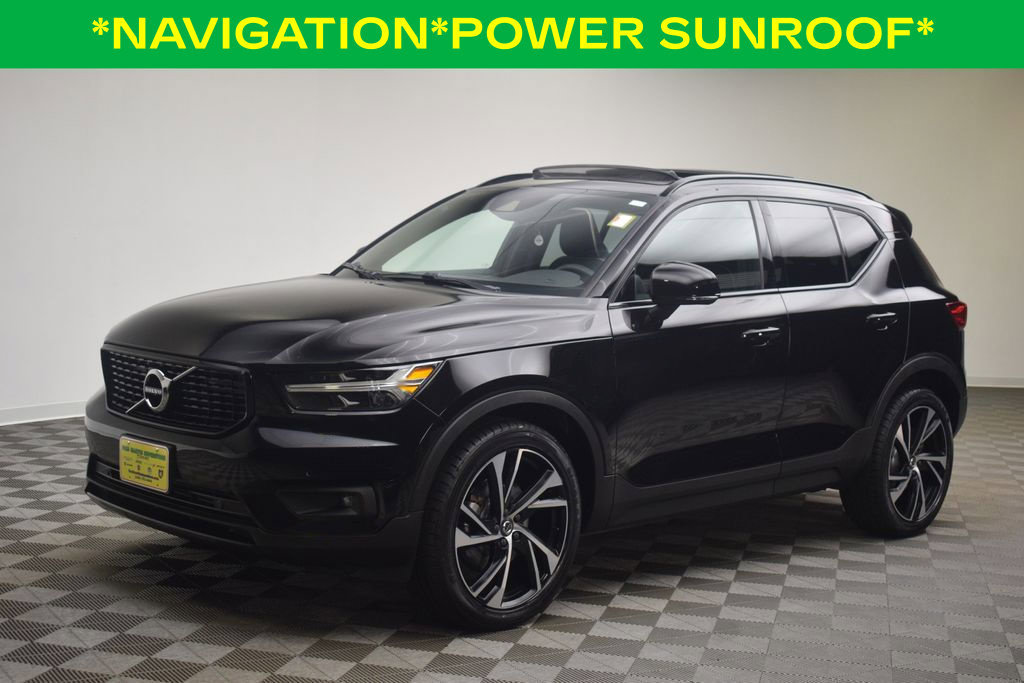 Used 2021 Volvo XC40 T5 R-Design w/ Climate Package AWD/4WD image 2