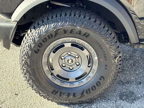 New 2025 Ford Bronco 4-Door w/ Sasquatch Package image 11