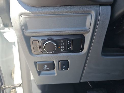 New 2025 Ford F150 Lightning XLT image 26