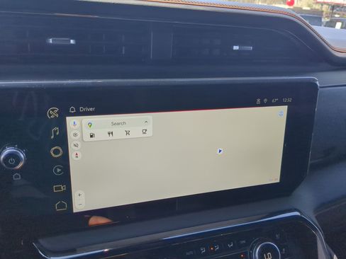 Used 2025 GMC Sierra 1500 AT4 image 17