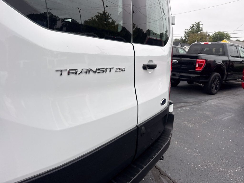 Used 2025 Ford Transit 250 Low Roof w/ Exterior Upgrade Package RWD image 11