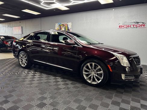 Used 2017 Cadillac XTS Premium Luxury image 2